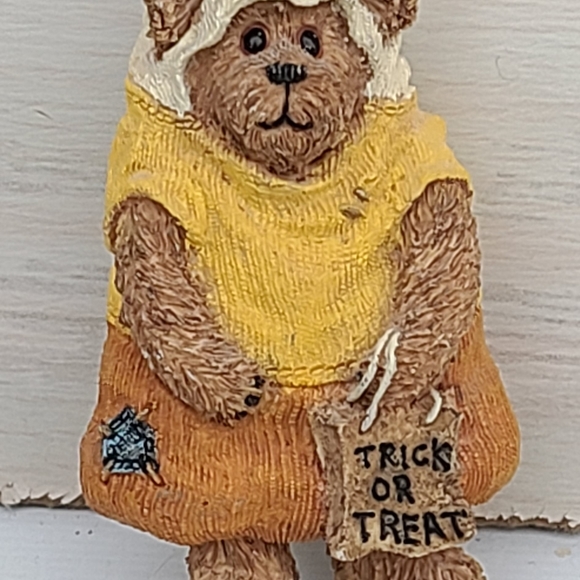 Boyd's Bears Pin Belfry Bear Candy Corn Costume Halloween - Picture 1 of 3